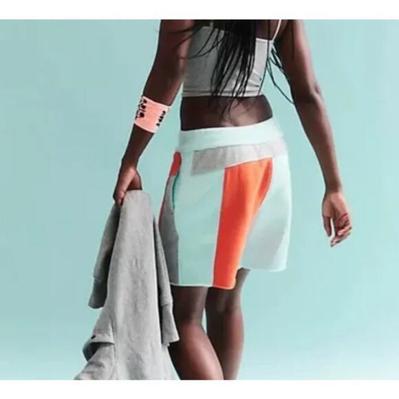 FREE PEOPLE Piece Of Me Colorblock Shorts Size Small - Picture 2 of 5